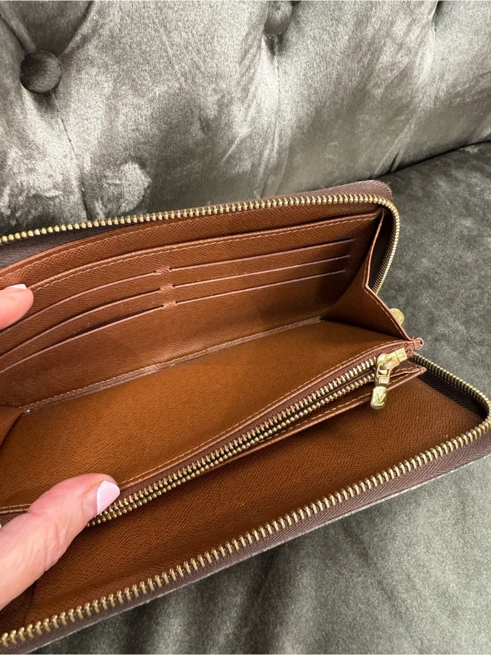 Louis Vuitton large Monogram Zip around accordian wallet